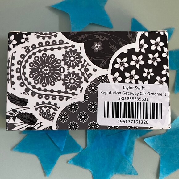 Taylor Swift Official REPUTATION Ornament Nothing Good Starts In A Getaway Car - Picture 2 of 2